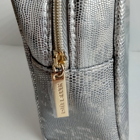 Estee Lauder Cosmetic Bag - Picture 4 of 5